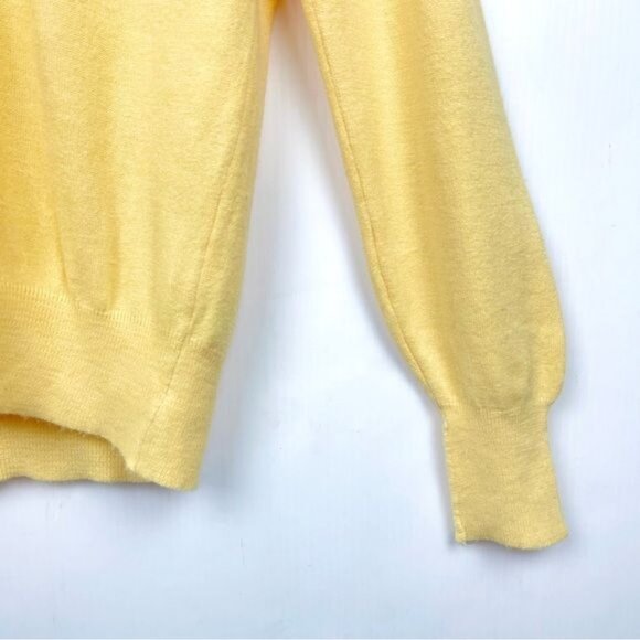 Christian Dior made in USA 100% Orlon acrylic V-neck sweater Butter yeliow M - Picture 3 of 9